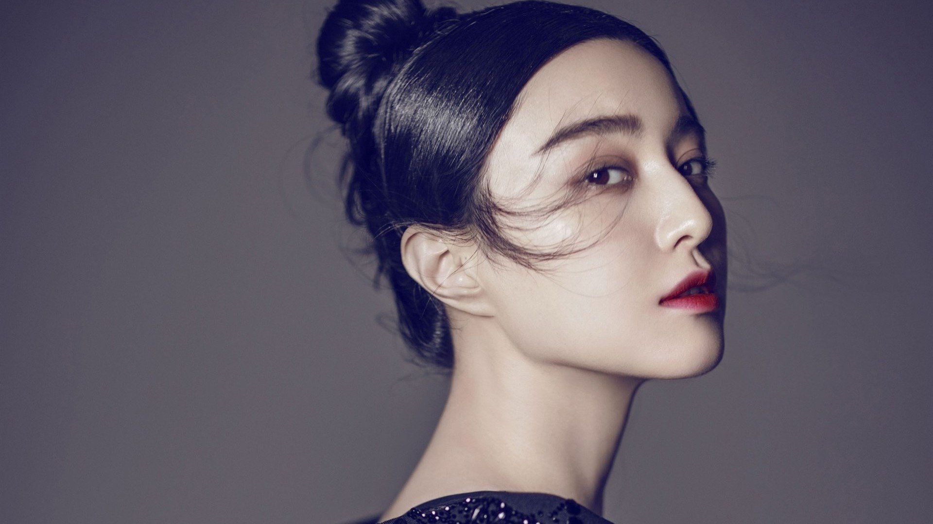 公牛球馆引入“智能人脸识别入场系统”，提升安保效率，公牛队进场