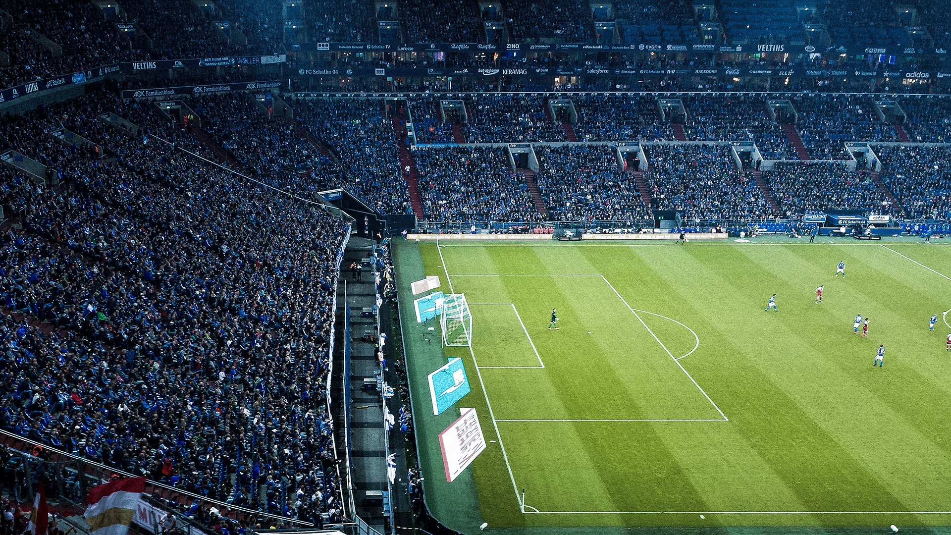 足球运动员健康管理体系不断完善，科学预防运动损伤，足球运动员的保护措施